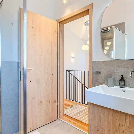 Regina Semesterbostad Markovac