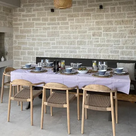 Regina بوريتش
