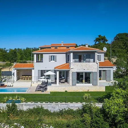 Regina Semesterbostad *